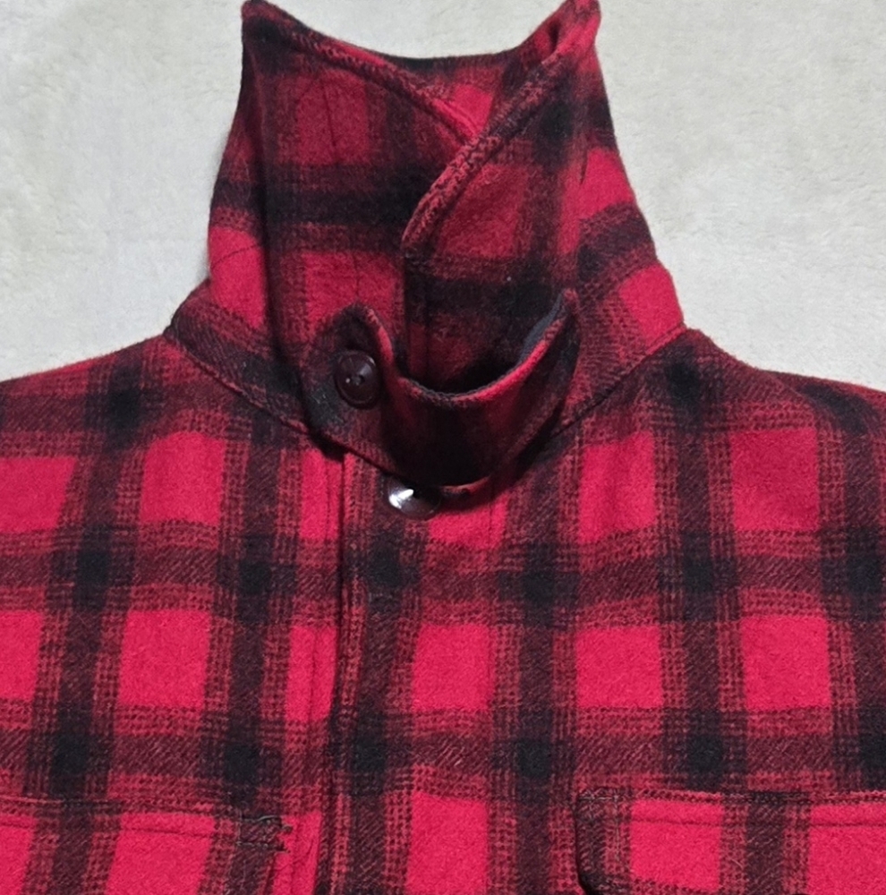 Vtg Woolrich Hunting Jacket Red Buffalo Plaid Mackinaw Sz.38 Back Game Pouch - Picture 2 of 11